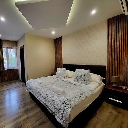 Ven Diofa De Lux Panzio Bed and Breakfast Szeged Eksteriør billede