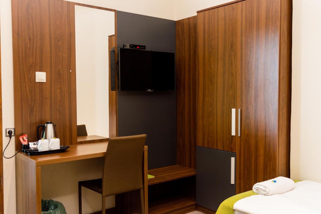 Ven Diofa De Lux Panzio Bed and Breakfast Szeged Eksteriør billede