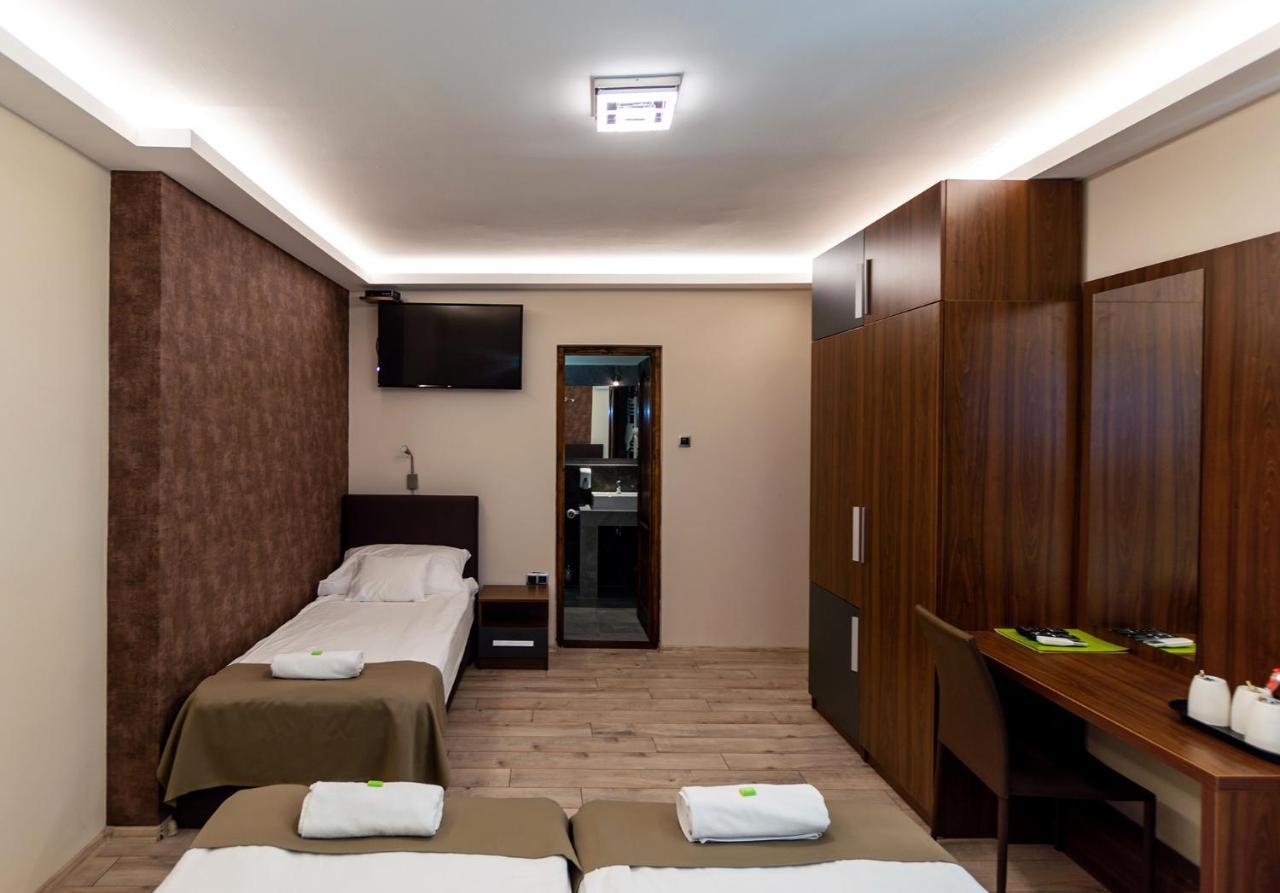 Ven Diofa De Lux Panzio Bed and Breakfast Szeged Eksteriør billede