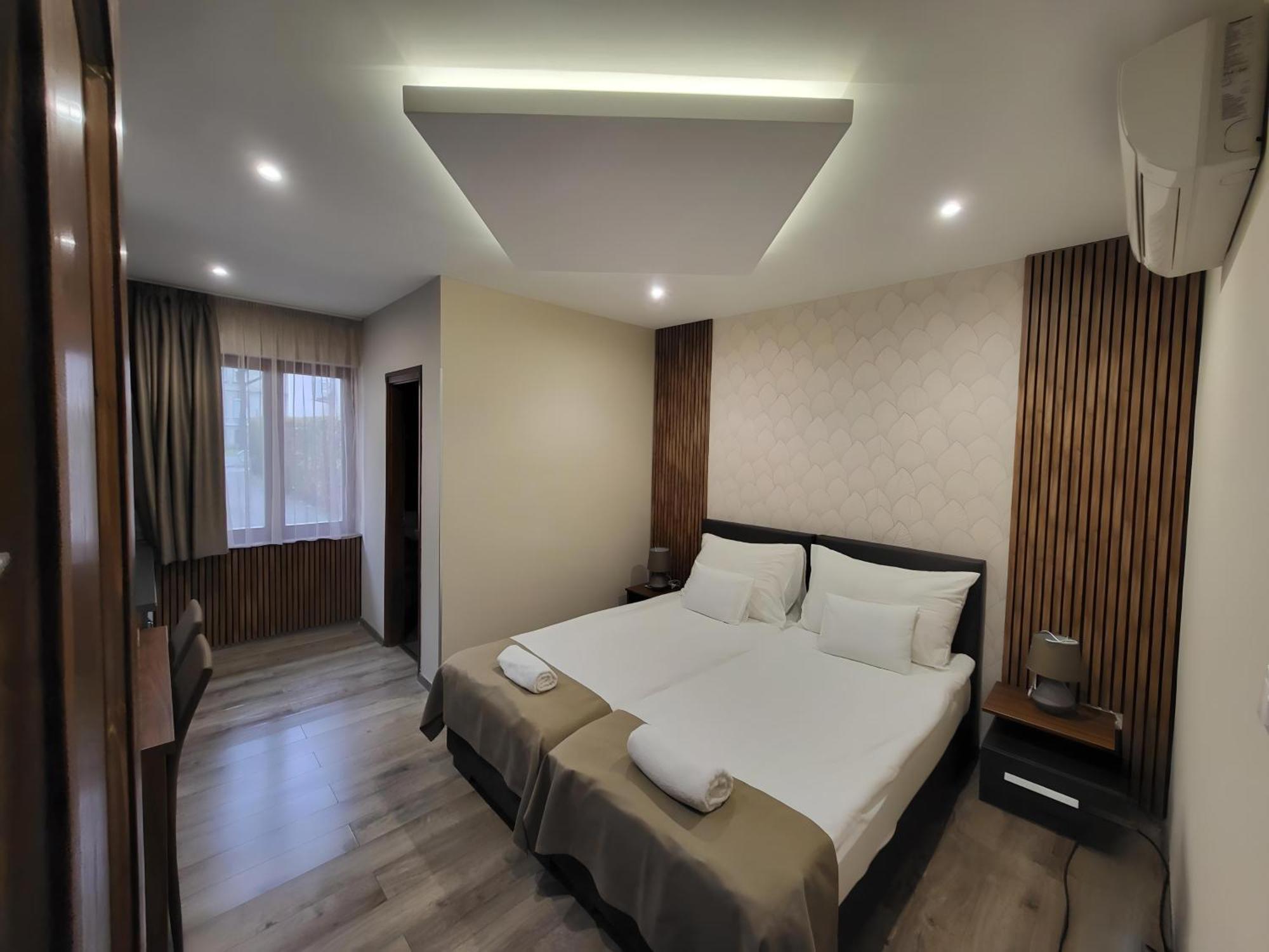 Ven Diofa De Lux Panzio Bed and Breakfast Szeged Eksteriør billede